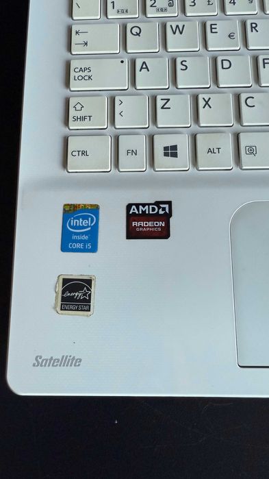 Computador portátil Toshiba Sattelite L50B12h