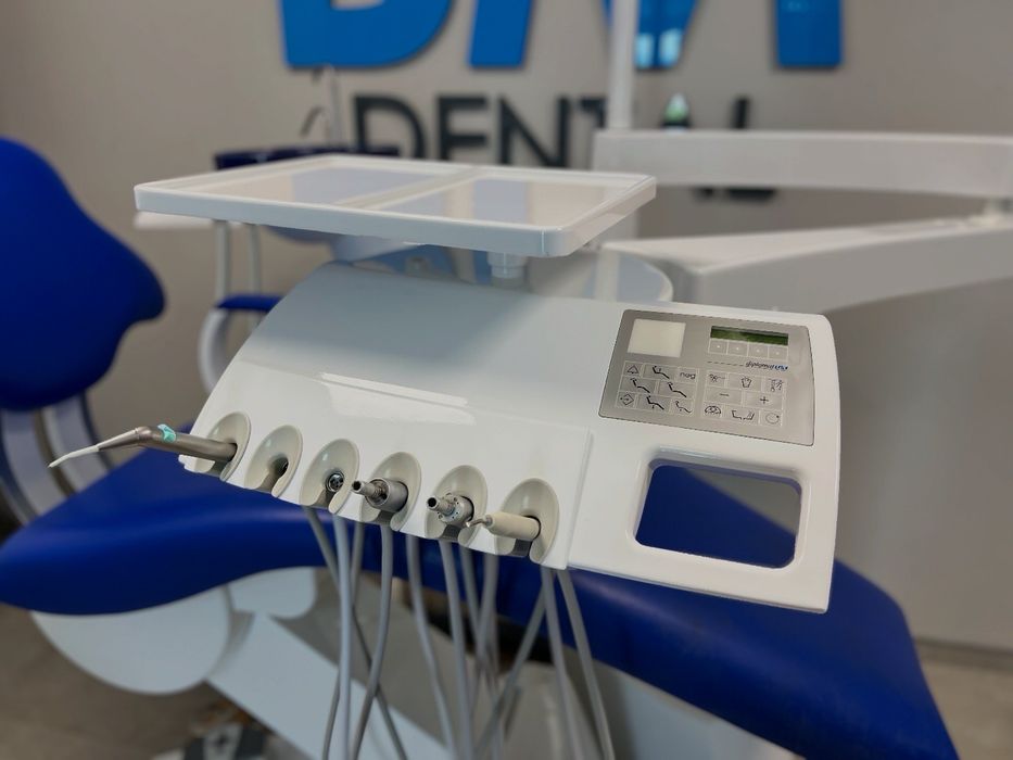 Стоматологічна установка Diplomat Lux 250