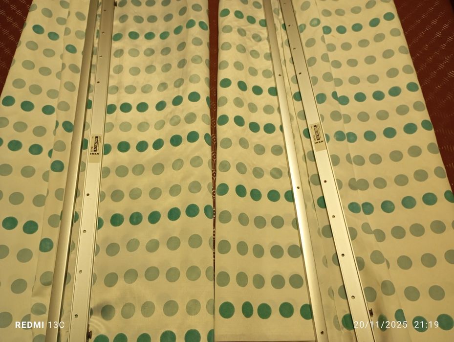 Estores mais restos de tecido