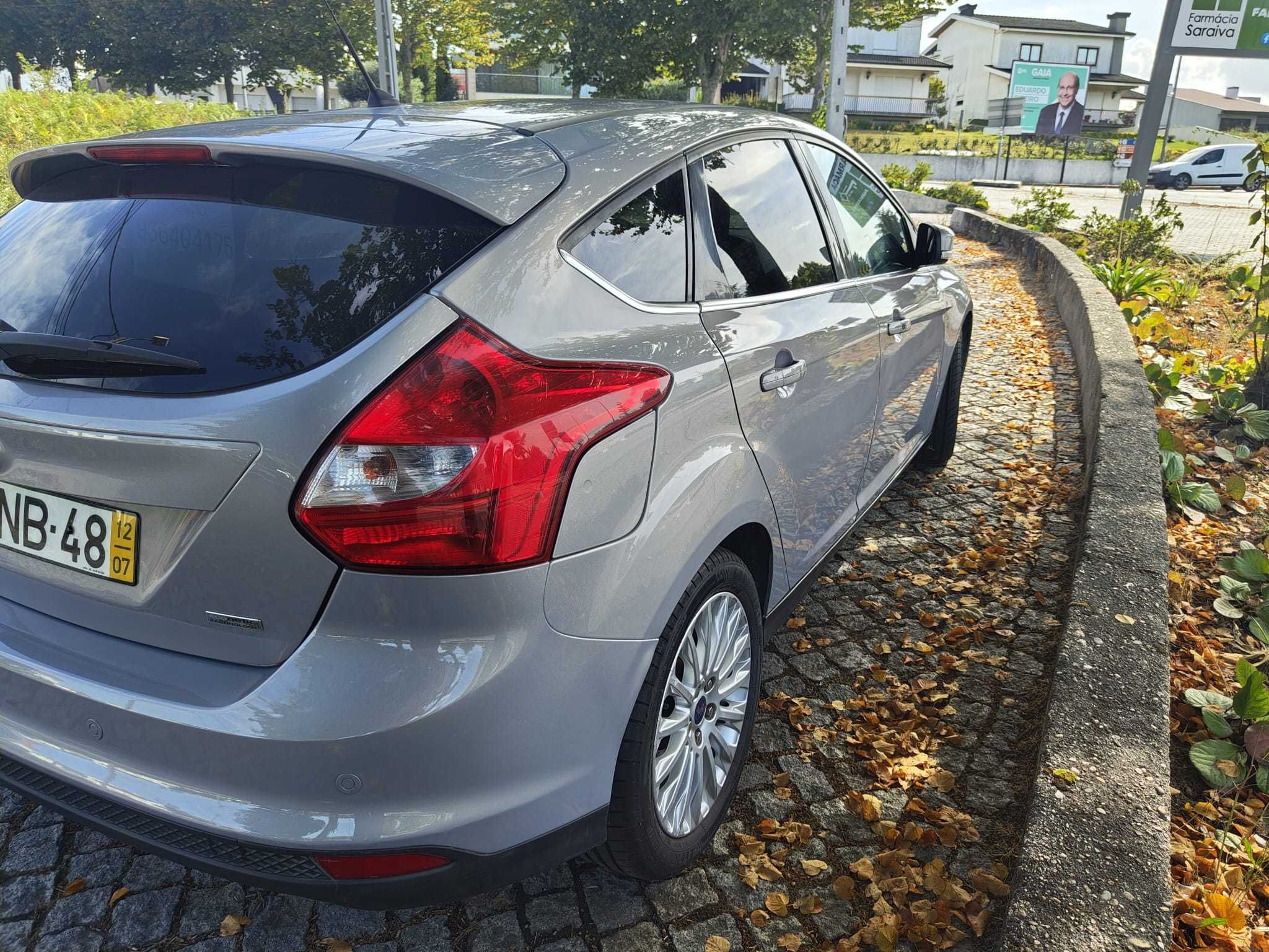 Oportunidade: Ford Focus 2012 em Excelente Estado