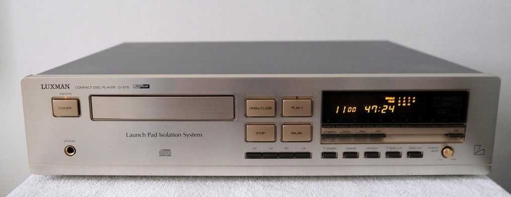 Продам CD проигрыватель LUXMAN D-375.
