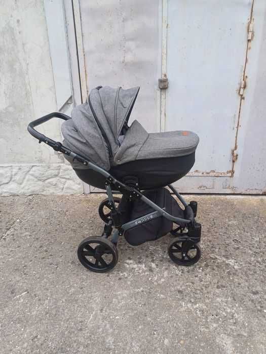 Дитяча коляска 2 в1