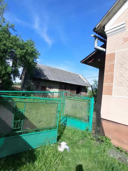 Будинок. Продаж. + 13 соток поля за будинком