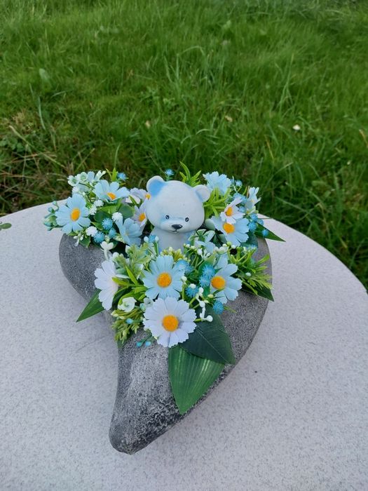 Stroik na grób dla dziecka stroik dla aniołka kompozycja z misiem