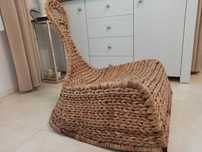 Bujany fotel Ikea z liści bananowca.