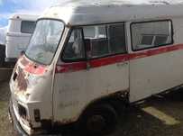Carrinha Mercedes  Hanomag 206 d para restauro