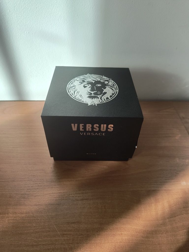 Pudełko etui na zegarek Versace Versus