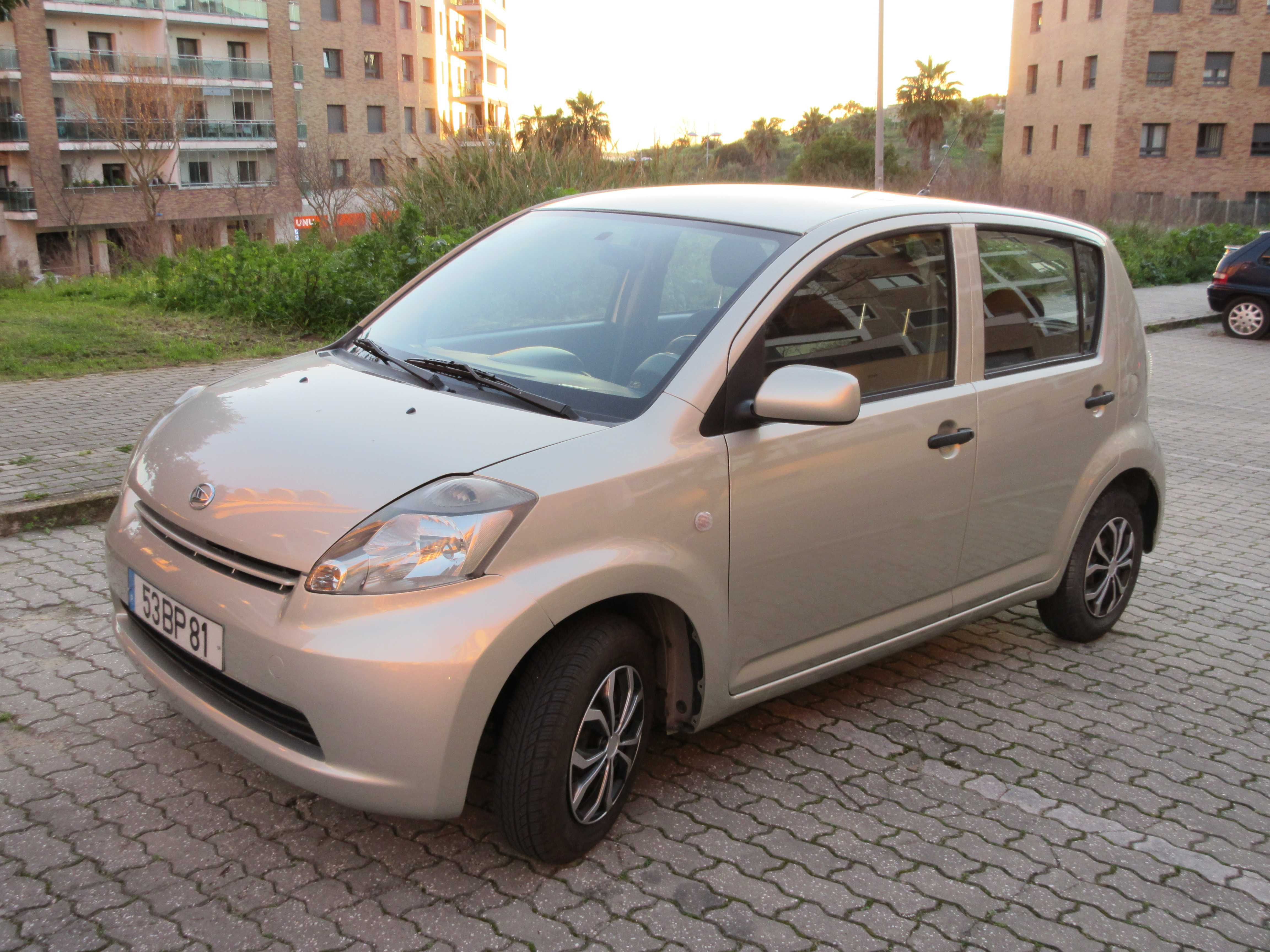 Daihatsu Sirion 1.0i 12V, Look AC, garantia de 18 Meses