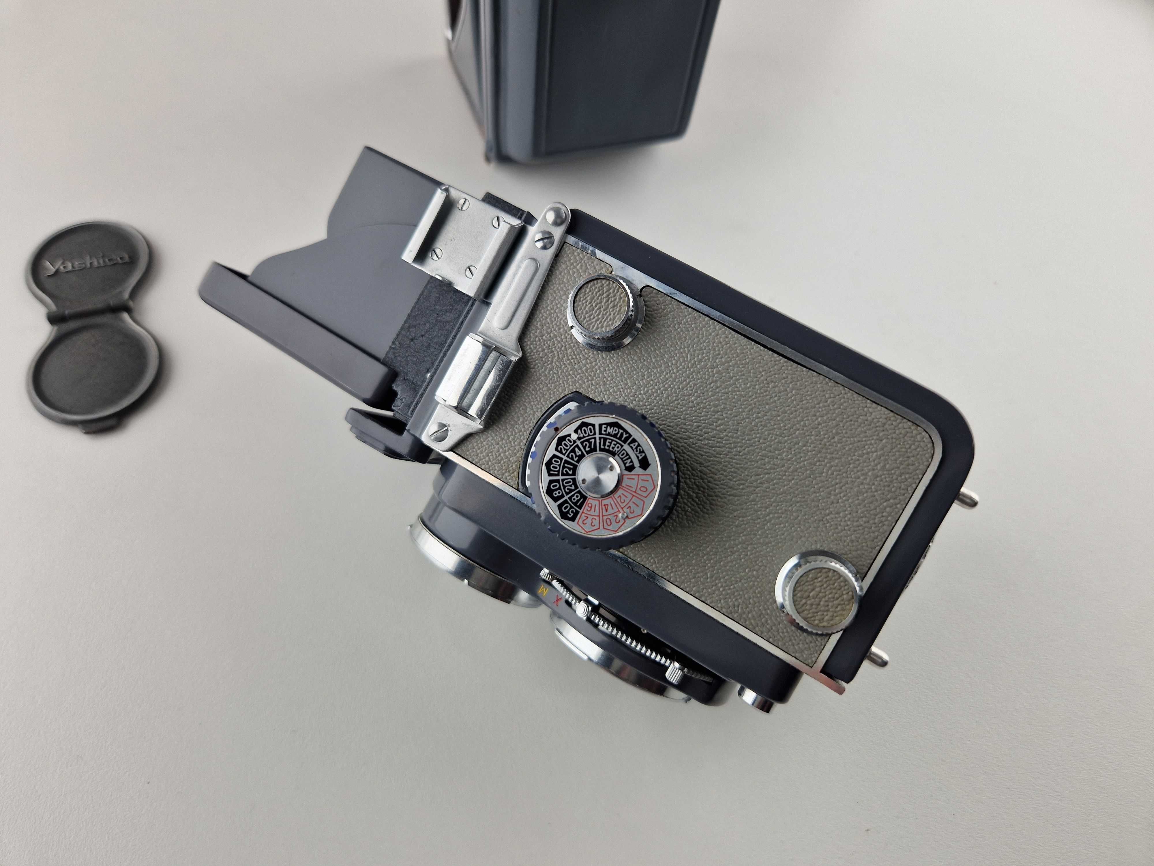 .Aparat Yashica 44  Yashikor 2x 60mm 1:3.5 - jedyny, fabrycznie nowy!