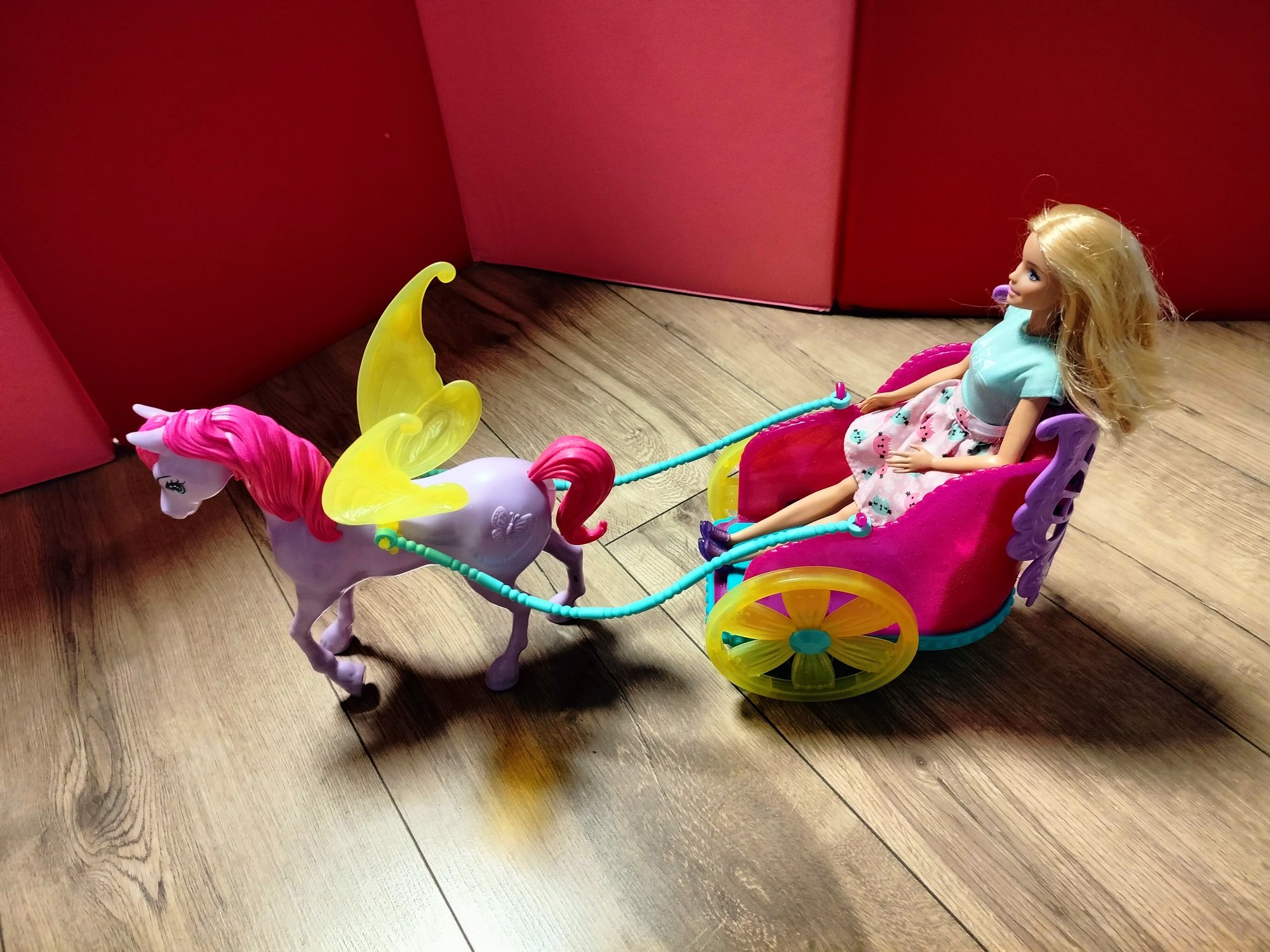 Barbie rydwan Dreamtopia Pegaz jak Nowe