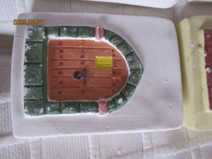 Colecção de 6 portas feitas em gesso p/ decoração