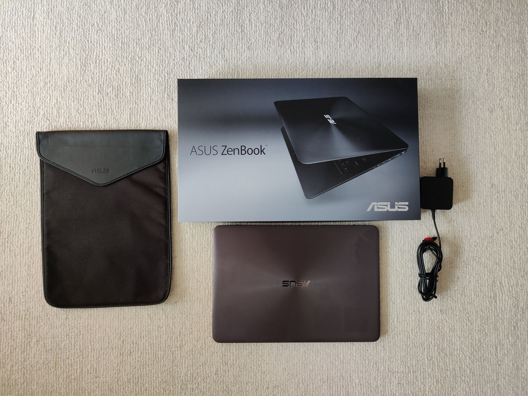 Laptop ASUS ZenBook UX305F