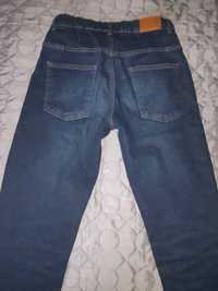 Reserved ciemne jeansy typu carrot 158