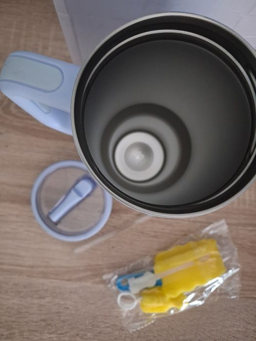 Kubek ze składaną słomką Uchwyt Podróżny Zimne Gorące napoje 1100ml