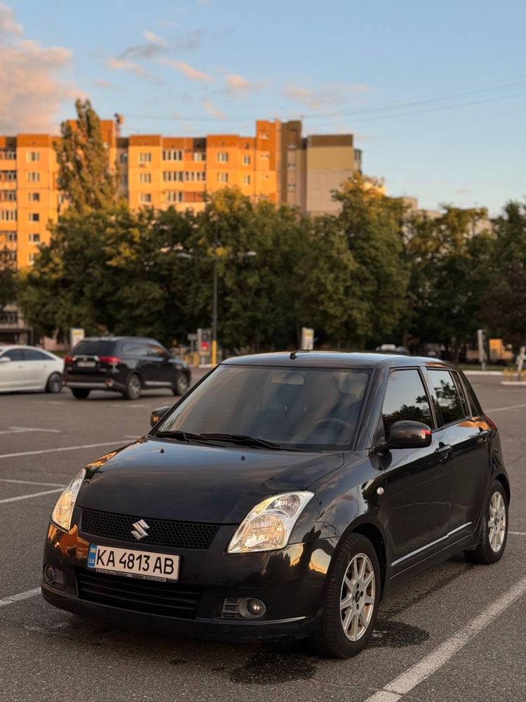 Suzuki swift 1.5 AT