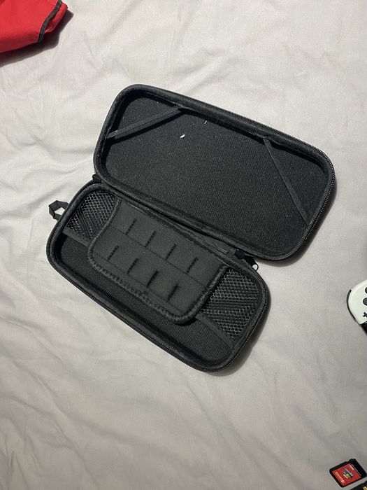 Nintendo switch Oled nova com 3 jogos fisicos