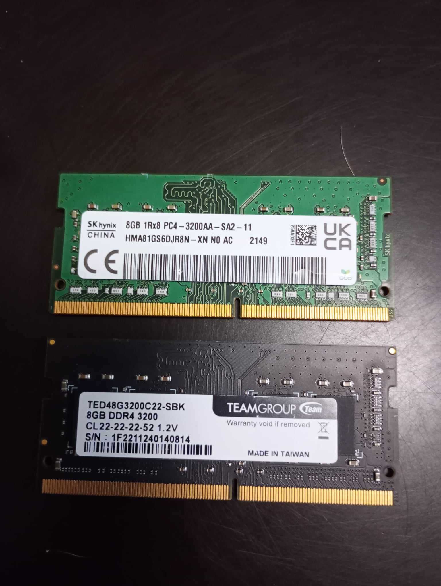 Duas placas de Memoria RAM 8G