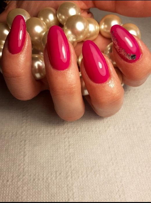 Manicure hybrydowy