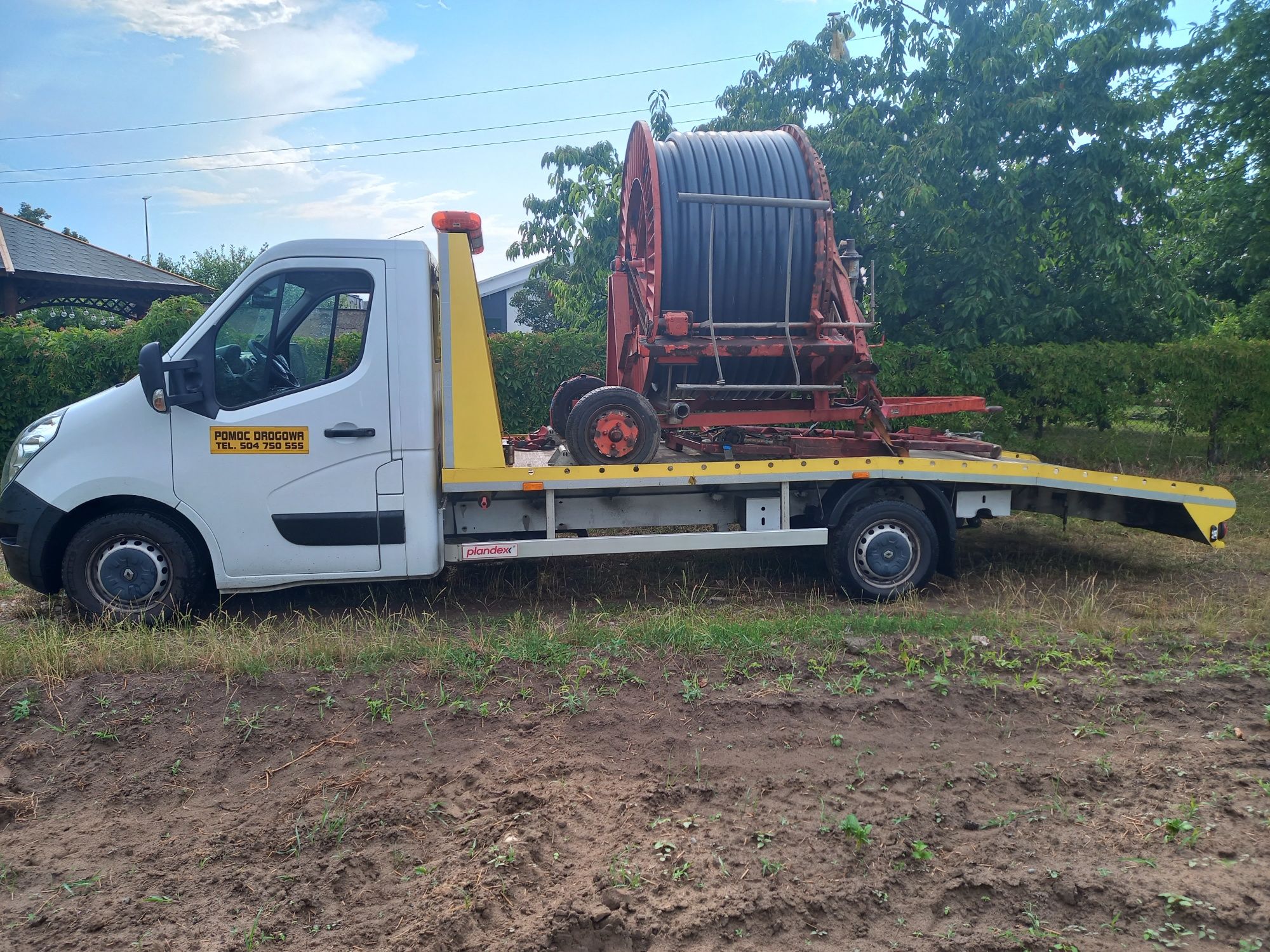 POMOC DROGOWA laweta holowanie transport