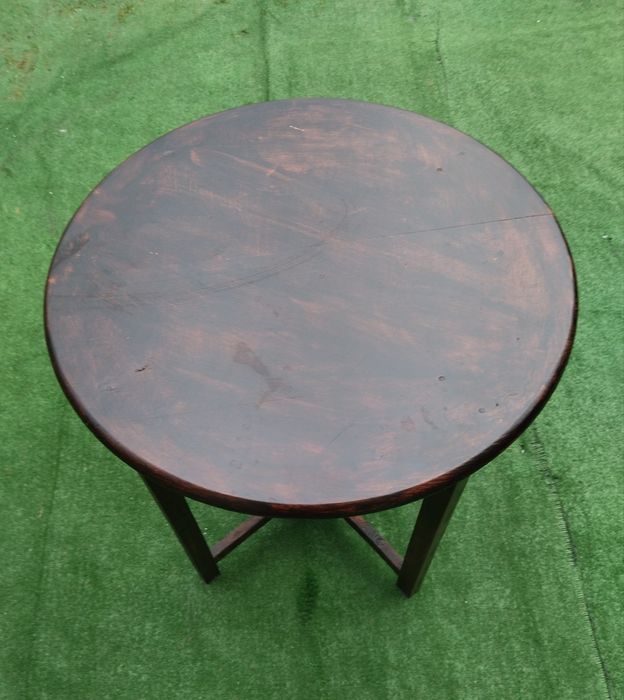 2 Mesas  Envernizadas