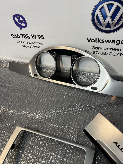 Декор алюміній накладки на торпедо Highline Passat B7 CC