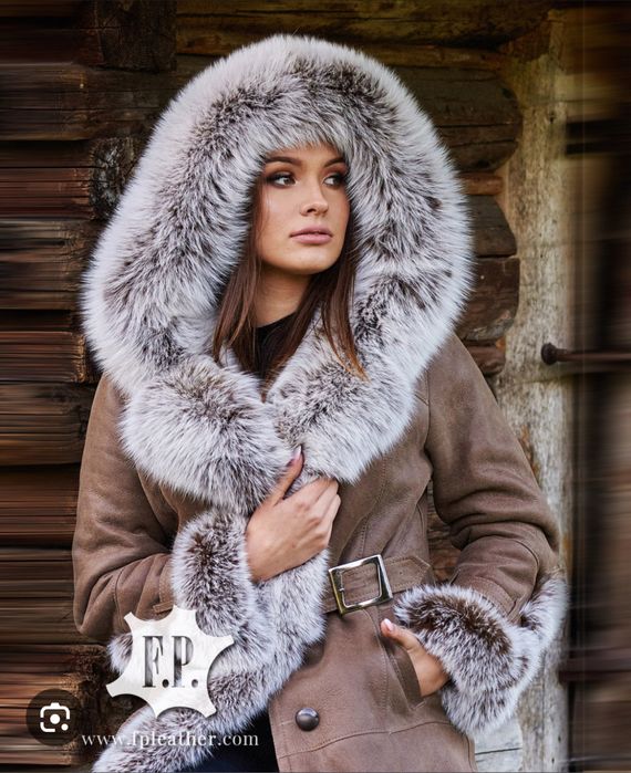 Nowy komplet kołnierz z lisa