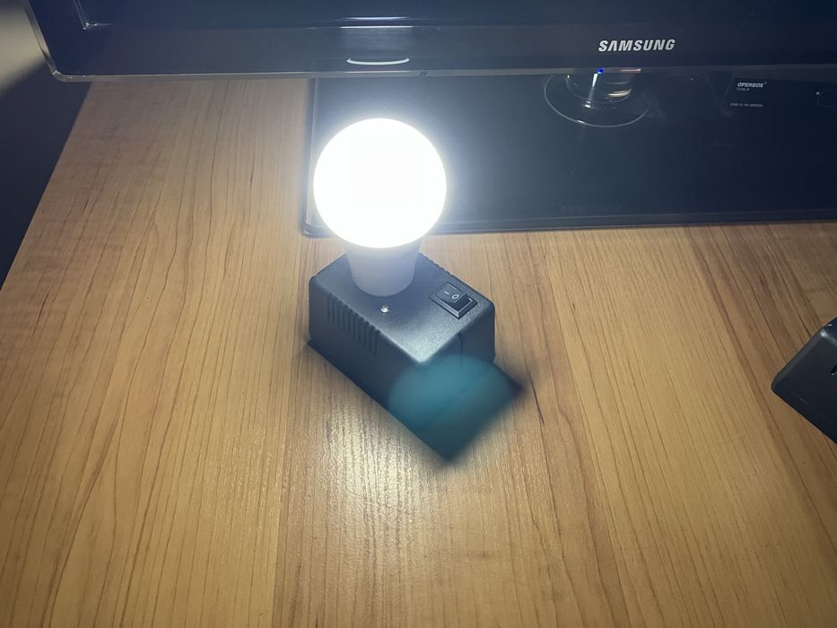 Потужність Лампа 4w на акумулятора