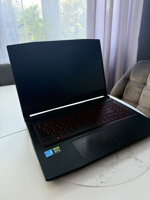 Laptop MSI Gaming Katana GF66 11UC