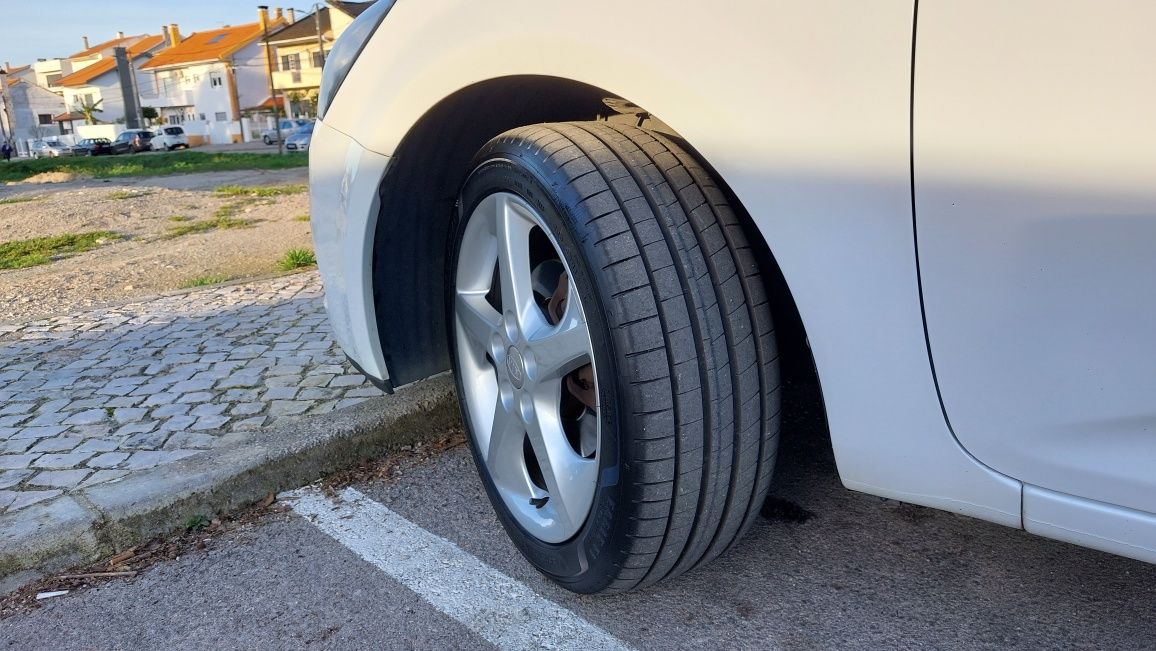 Kia ceed S Coupé