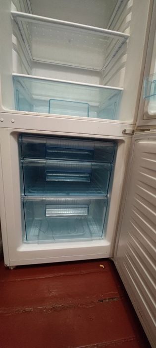 Холодильник ELENBERG MRF-206