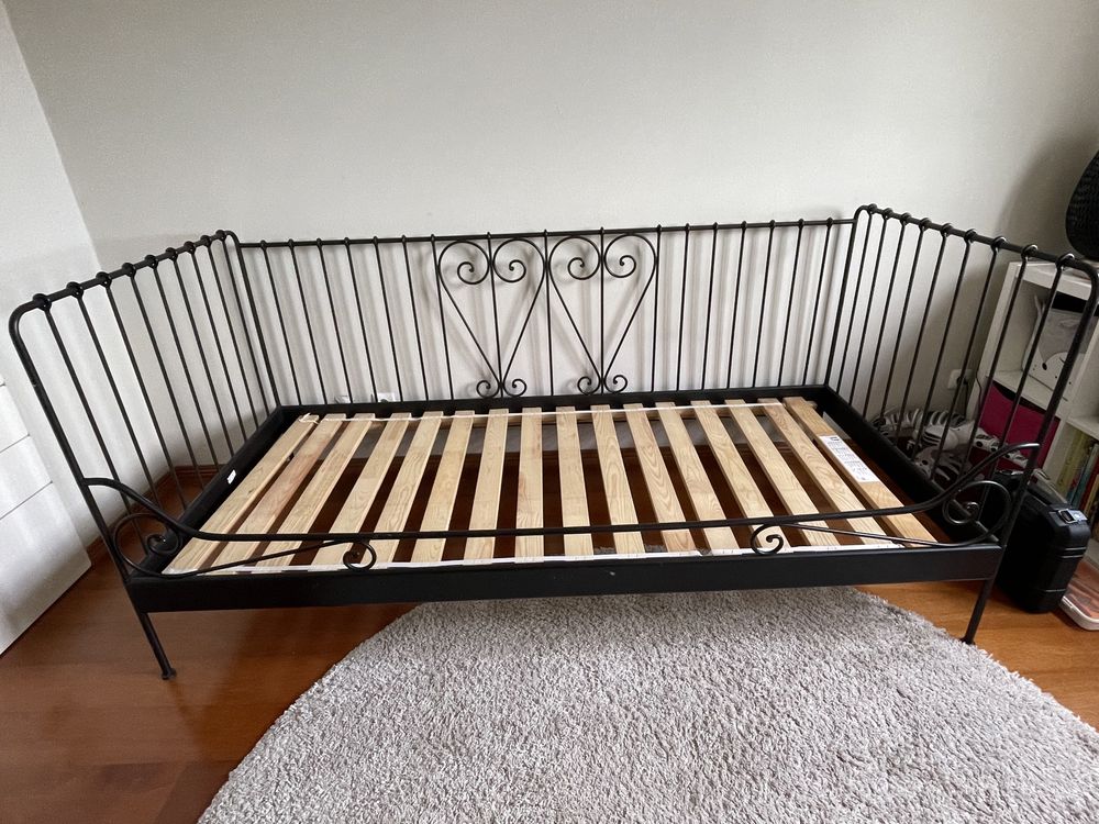 Cama Individual em Metal