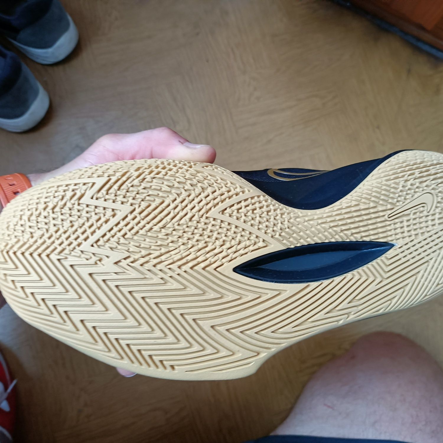 Nike precision 6