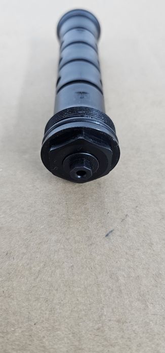 Tłumik amortyzatora Rock shox Recon Silver.