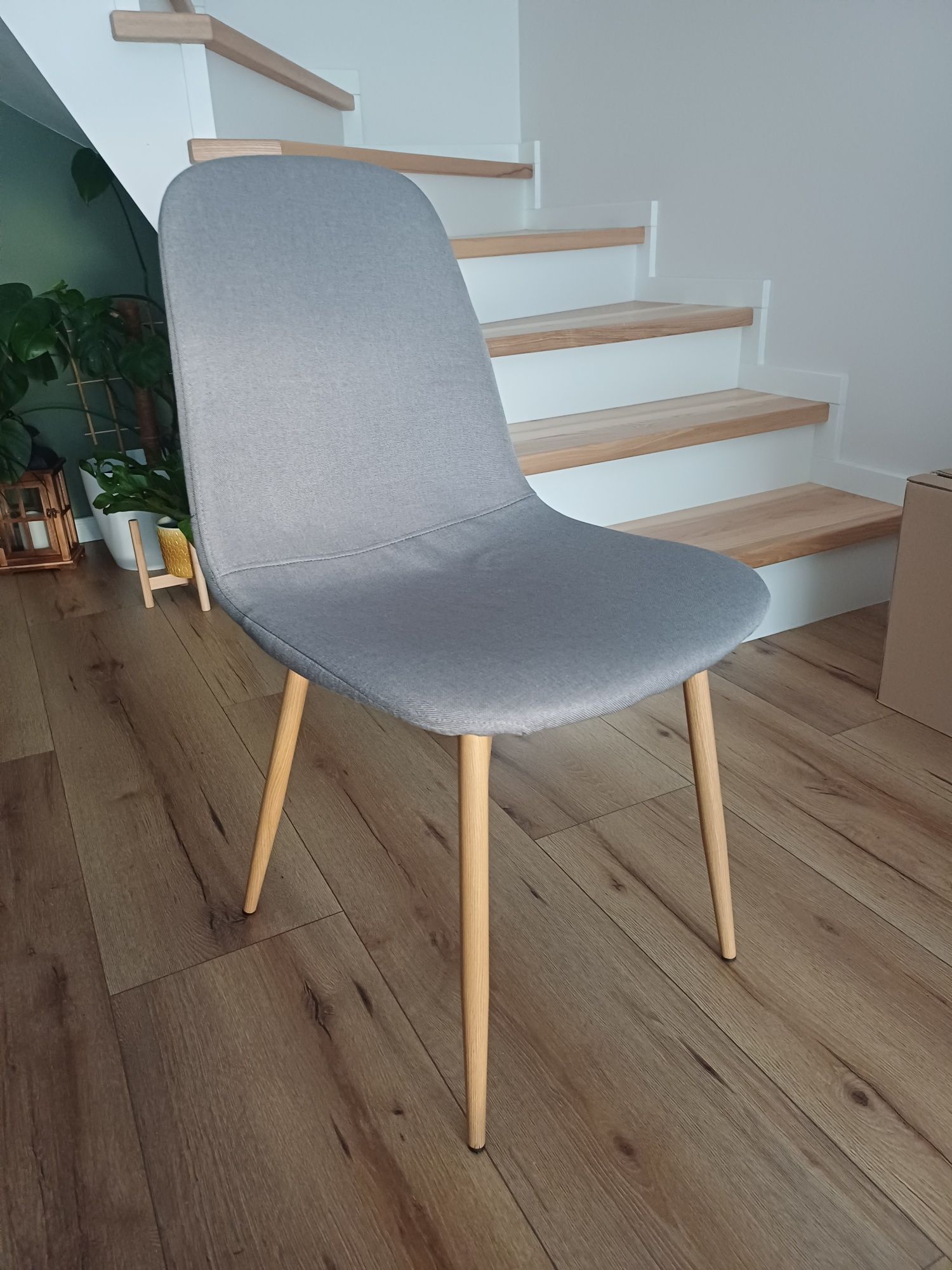 Krzesła Jonstrup JYSK
