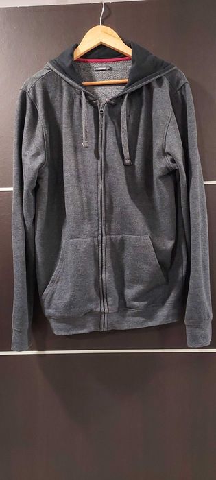 Casaco cinza In Extenso