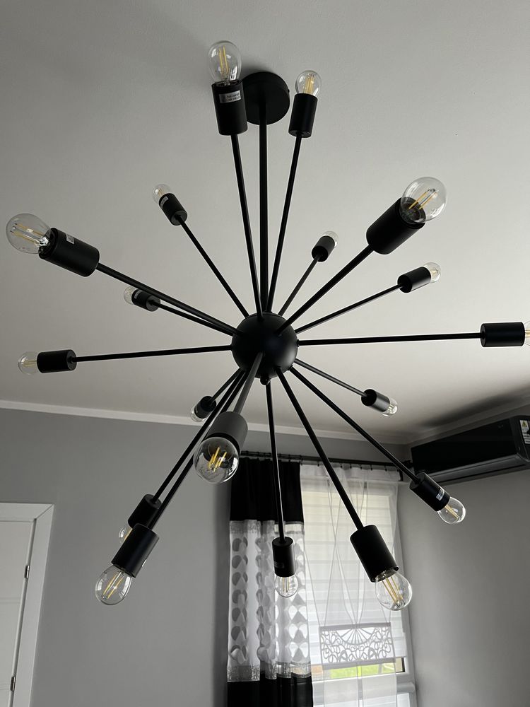 Lampa loftowa z zarowkami