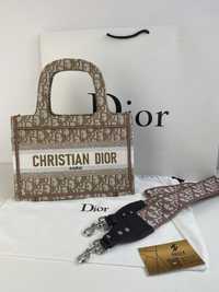 Torebka mała Dior Book Tote monogram Haftowana premium