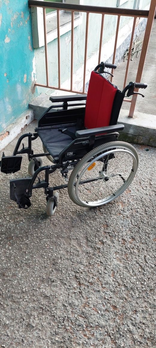 Инвалидную коляску продам не пересылаю.