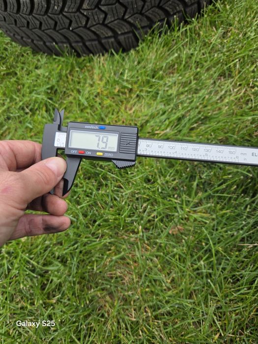 Felgi aluminiowe vw passat skoda supwrb 3  z oponami zimowymi