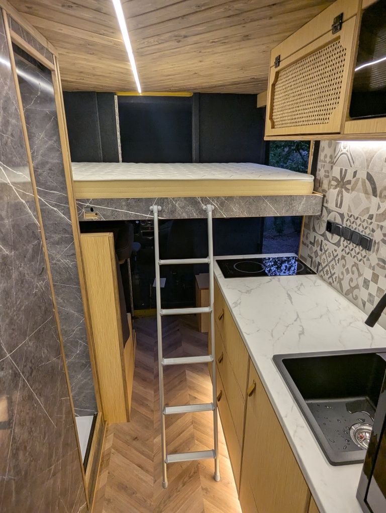 Autocaravana Premium – Totalmente Autônoma.