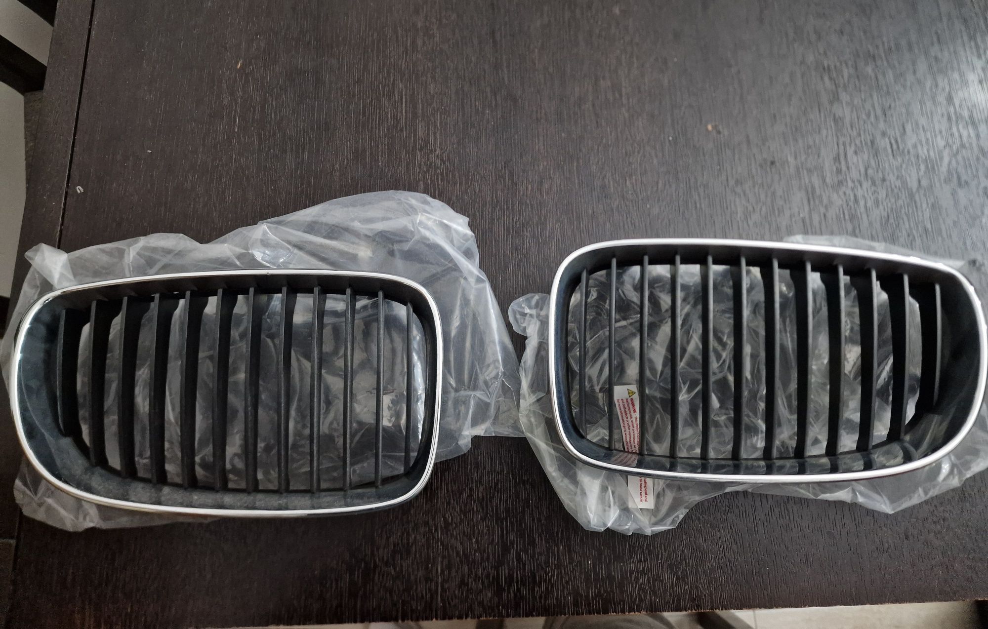Grelhas BMW E81 Originais