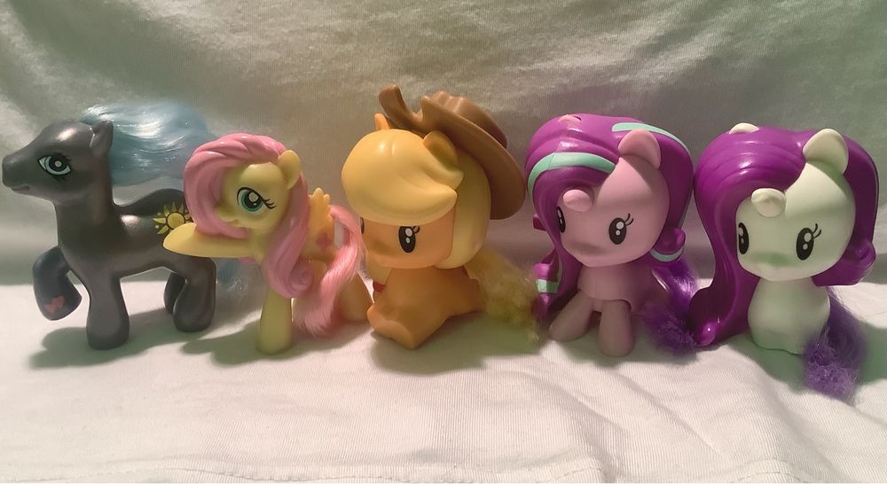 Zestaw figurki akcesoria dodatki My Little Pony koniki kucyki MLP