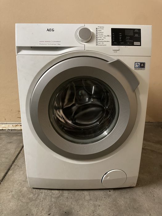 Maquina roupa AEG