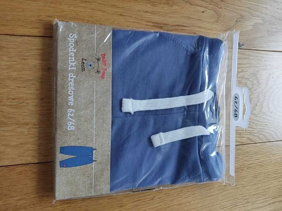 Nowe bawełniane niemowlęce niebieskie spodenki Baby Bear rozm. 62-68