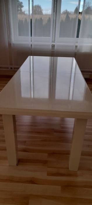 Stol do jadalni rozkładany.  Od 2 do 2.5 m . 7 krzeseł gratis