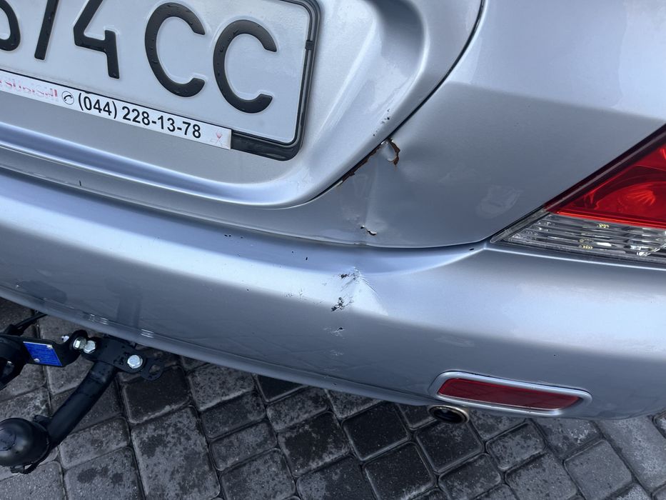 Mitsubishi Lancer 9