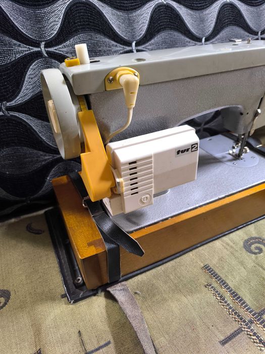 Швейна машинка ЧАЙКА 132 М