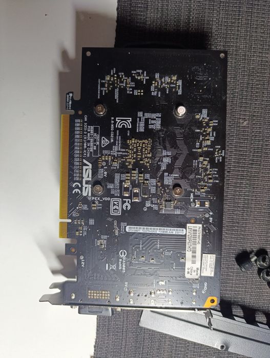 Продаю GTX 1050 ti ASUS