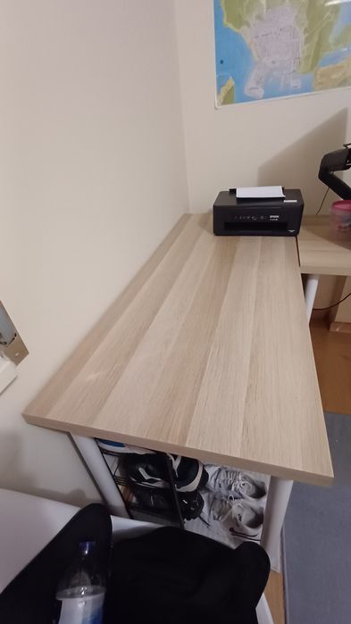 2 Secretária 140 X 60cm com porta cabos