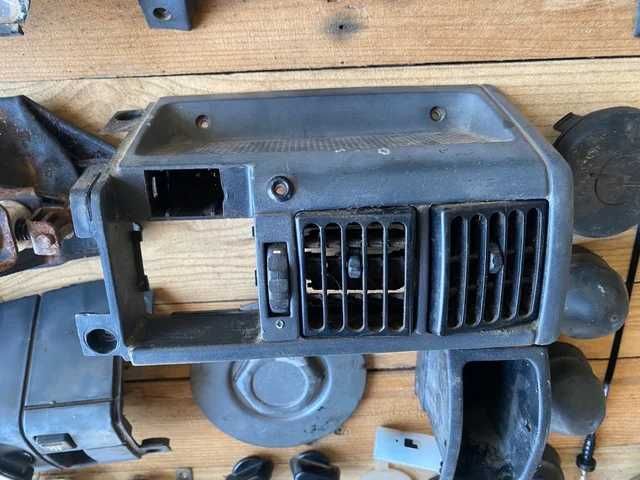 Peças Opel Corsa A, faróis, quadrante, grelha etc..|USADO